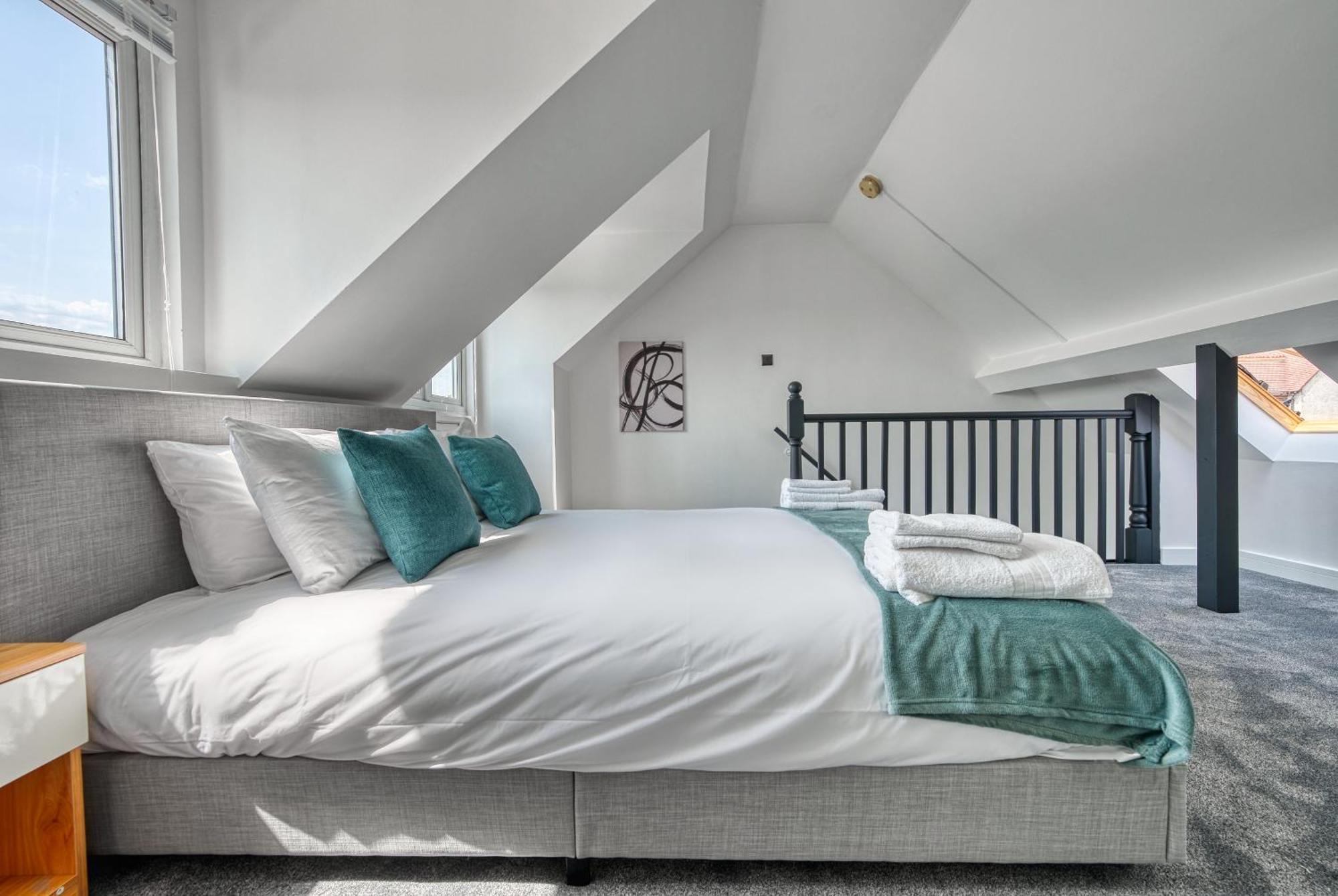 Aryas Homes Oxford - Headington Экстерьер фото
